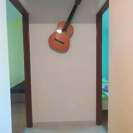 Ana * Pula