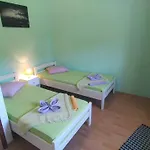 Ana *